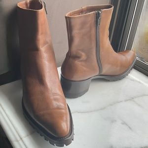 RAFFAELLA VENTURINI vintage carmel leather ankle boots with new Vibram soles